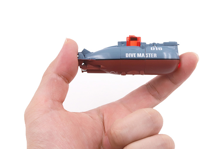 water submarine toy