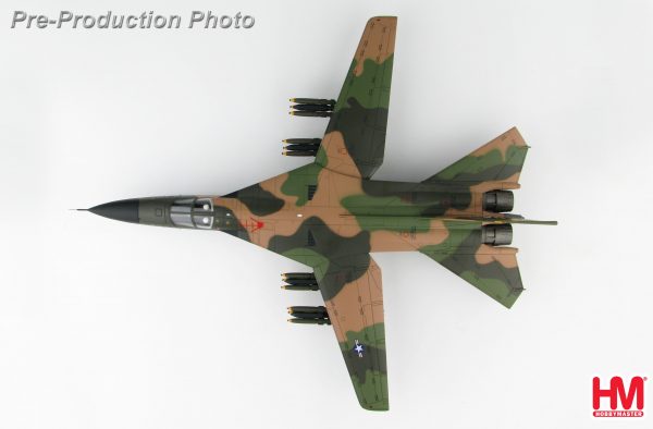 Hobby Master Collector 1/72 Air Power HA3025 US Air Force General Dynamics F-111 Aardvark 67-0067, 429th TFS/474th TFW, Thailand, early 1970s (Military Airplanes Diecast Model, Pre-built Aircraft Scale Model)