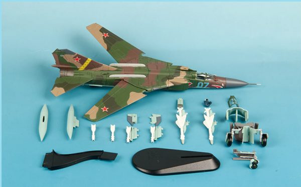 Hobby Master Collector 1/72 Air Power HA5310 Soviet Air Force MIG-23MLD 2nd Squadron "Aggressor", Turkmenia, Nov 1990 (Military Airplanes Diecast Model, Pre-built Aircraft Scale Model)
