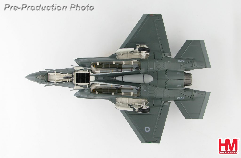 Hobby Master Collector 1/72 Air Power HA4610 F-35B ZM151, UK Lightning Force, 2019, Lockheed Martin F-35 Lightning II Short Take-Off and Vertical-Landing (STOVL) Stealth Multirole Combat Fighter (Military Airplanes Diecast Model, Pre built Aircraft Scale Model)