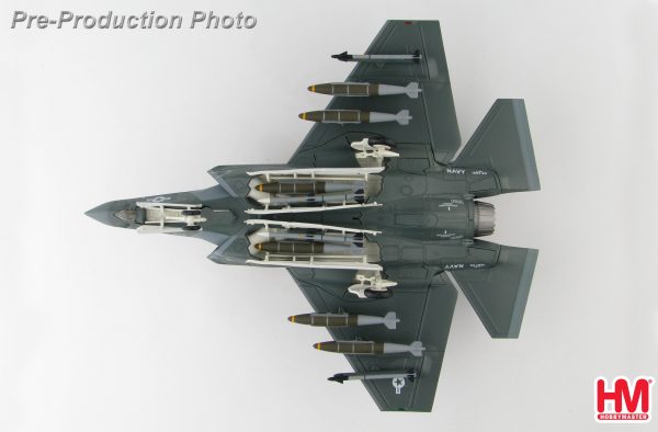 Hobby Master Collector 1/72 Air Power HA6204 U.S. Military Carrier-Based (CV/CATOBAR) Lockheed Martin F-35C 168735 "ED-104", Edwards AFB, California 2016, F-35 Lightning II Stealth Multirole Combat Fighter (Military Airplanes Diecast Model, Pre built Aircraft Scale Model)
