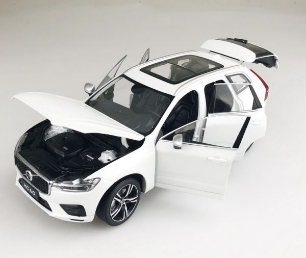 VOLVO XC60 2018 Metal Diecast Model Car 1:18 Scale Gift Grey