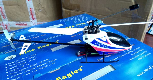 Classic Best electric RC Helicopter For Any Skill Level (Beginners & Intermediate & Advanced), Nine Eagles 220A Free Spirit RTF (Ready to Fly) blade rc helicopter, 4 channel mini rc helicopter, indoor & outdoor rc helicopter, 2.4GHz Micro rc helicopter with gyroscope
