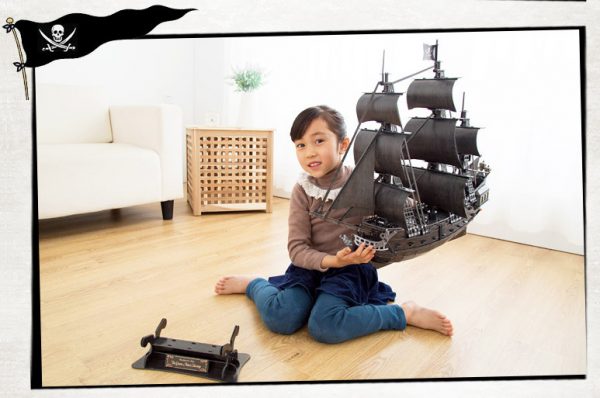 328 Pieces 1:95 Paper Scale Model Sailboat Ship, Pirates of the Caribbean Film Black Pearl Pirate Ship, Queen Anne's Revenge Pirate Ship, Cubicfun Toys (Cubic-Fun T4018h) Difficult level 3D Paper Puzzle