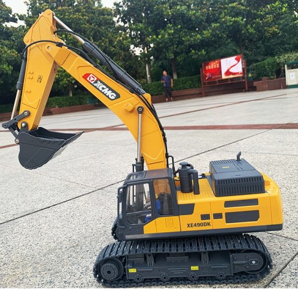 1:18 Scale XCMG XE490DK Crawler Excavator Radio Remote Control Scale Model, Child Earthwork Operations Game RC Excavator. Playing with Sand Construction Vehicles Toy, Heavy Equipment Machinery Toy