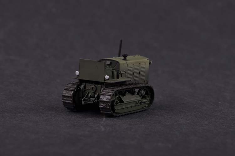 Trumpeter 1/72 07112 Russian ChTZ S-65 Tractor 