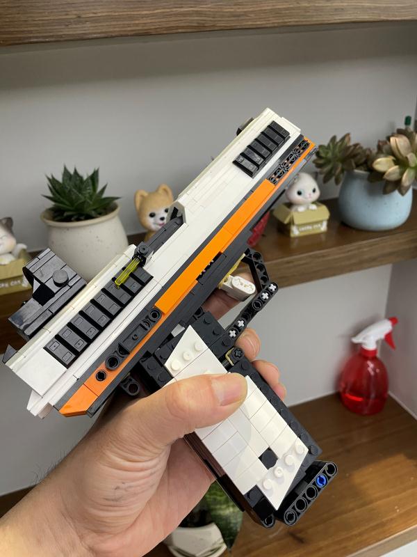 DIY Glock G18 Gun Scale Model, G18 Fully automatic 9mm pistol MOC Custom Bricks, Technology Compatible Building Blocks, Asiimov Sci-fi camouflage G18 With sight Workable Adult toy pistol gift