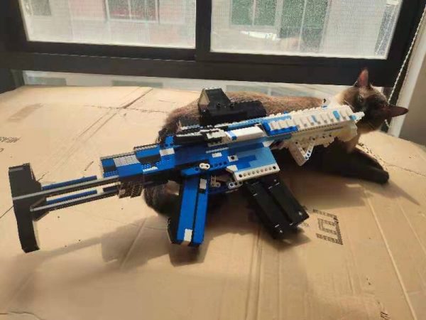 Ice Front Camouflage Working HK416-C Assault Rifle Building Block Gun, The Newest MOC Custom Idea of This Year, The Best Compatible Bricks Weapon Design, Step by Step DIY Assemble HK416-C Assault Rifle Building Block Parts To Build Real shooting Gun.