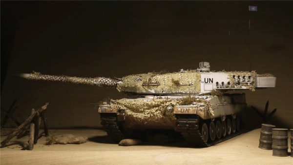 Leopard 2A6 With Tank Gun Stabilizer / Gun Stabilization System Real Remote Control Tank, 1/16 Scale Full Metal RC Tank, UN White Color Weathering Coating 7