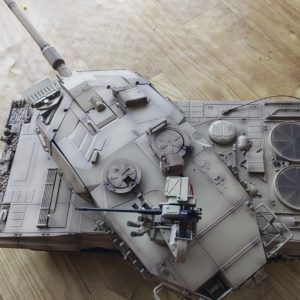Custom Built Full Metal RC Leopard 2 / Leopard 2A6 1/16 Scale Model Main Battle Tank, With Tank Gun Stabilizer, With 200PLUS (FLW 200PLUS)  Remote weapon station. With Simulated Main Gun Combat Effectiveness Device.