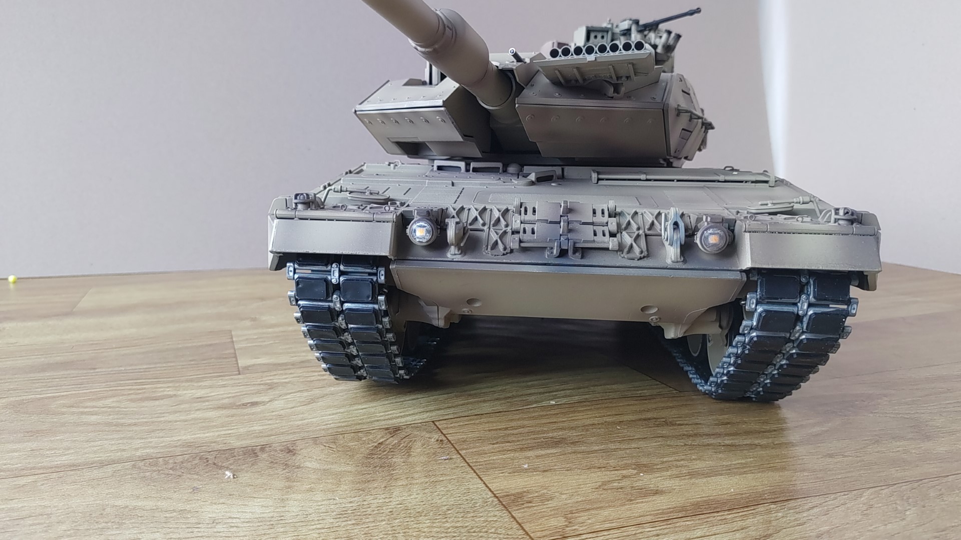 RC Leopard 2A6 Tank, Full Metal, Tank Gun Stabilizer, Remote controlled light weapon station 200PLUS (FLW 200PLUS) 11