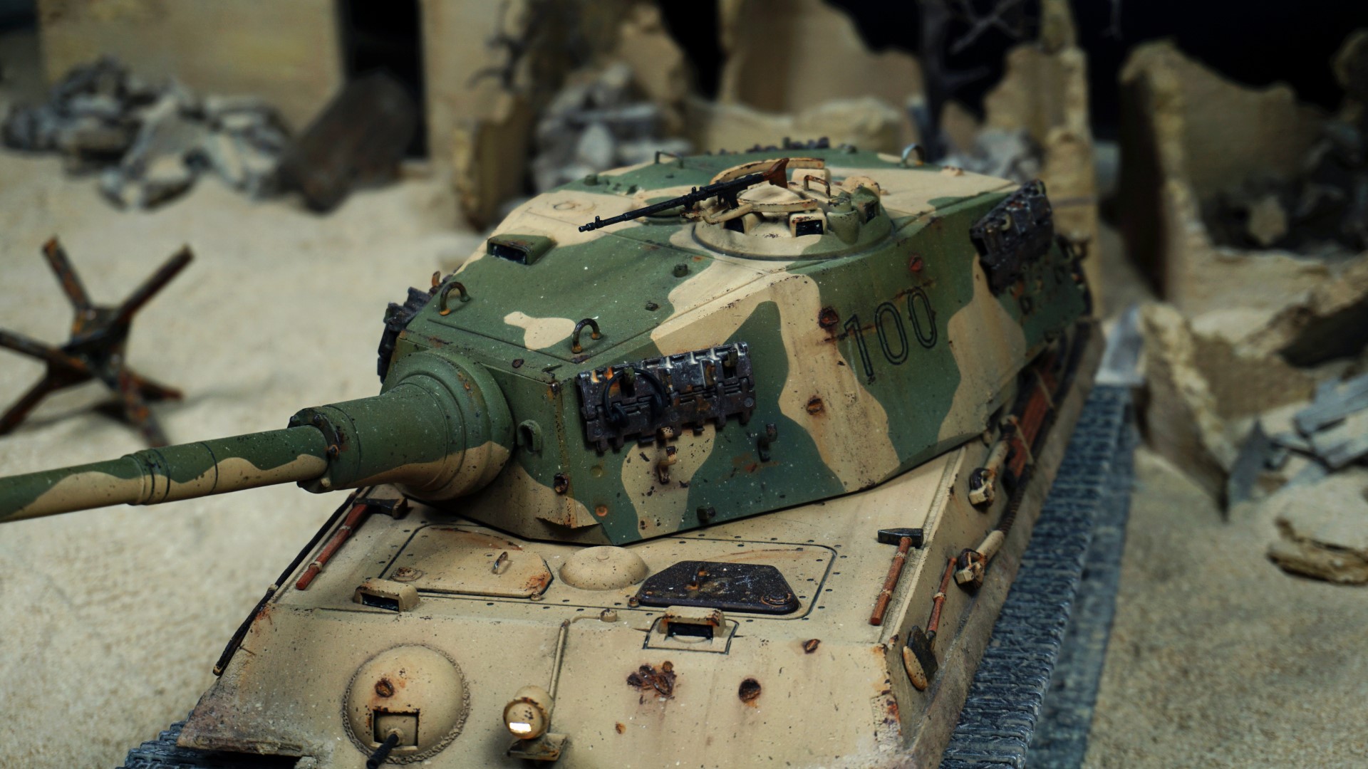 King Tiger RC Scale Model Tank Weathering, DIY Model Tank Building, Scale Model Tank Battle Damage, Rust, Excellent Detail and Aging Technique