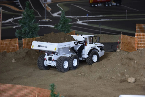 Remote Control Hydraulic All-Metal Volvo A40G Articulated Hauler Non-toy High Simulation Professional Scale Model, RC 1/14 Volvo A40G Articulated Dump Truck, Advanced RC Construction Equipment For Sale