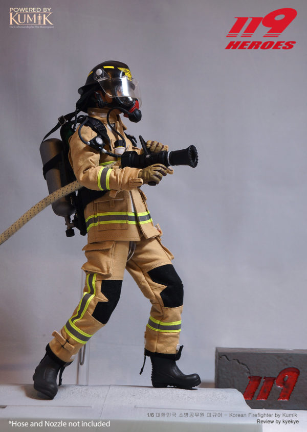 KUMIK 1/6 Male Soldier Firefighter KMF23-F02 Movable Doll Male Soldier Model Ornaments - Image 4