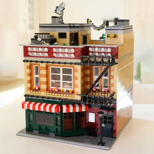 4235 PCS MOC Friends The Big Bang Theory Central Cafe Building Street Scene Model Assembled Building Blocks Toys - Image 3